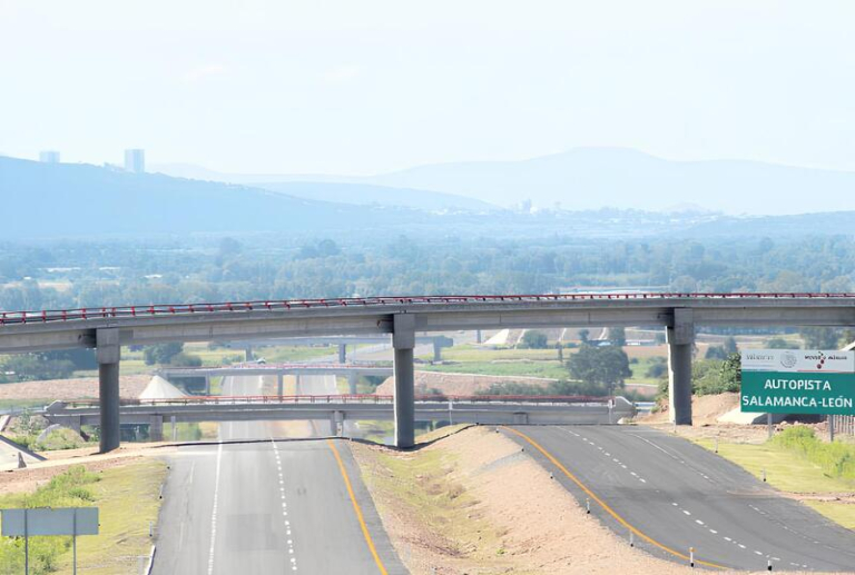 Grupo México vende negocio de autopistas por 8,223 millones de pesos