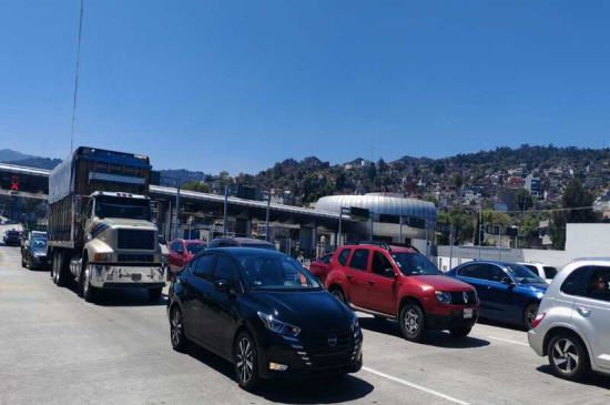 México ajusta horarios del autotransporte de carga para Navidad y Fin de Año