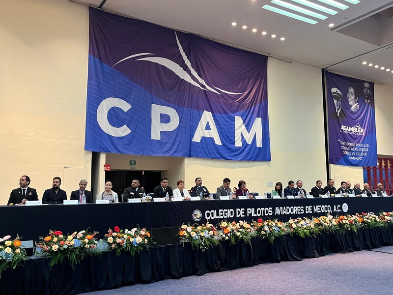 Piden frenar privilegios a pilotos extranjeros en México