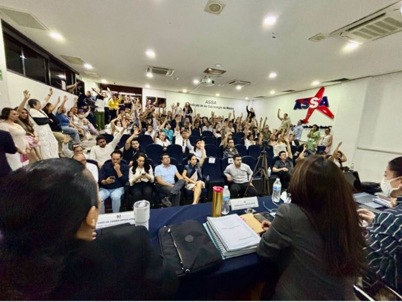 IT-ANÁLISIS: Sobrecargos de ASSA rechazan propuesta salarial de Aeroméxico