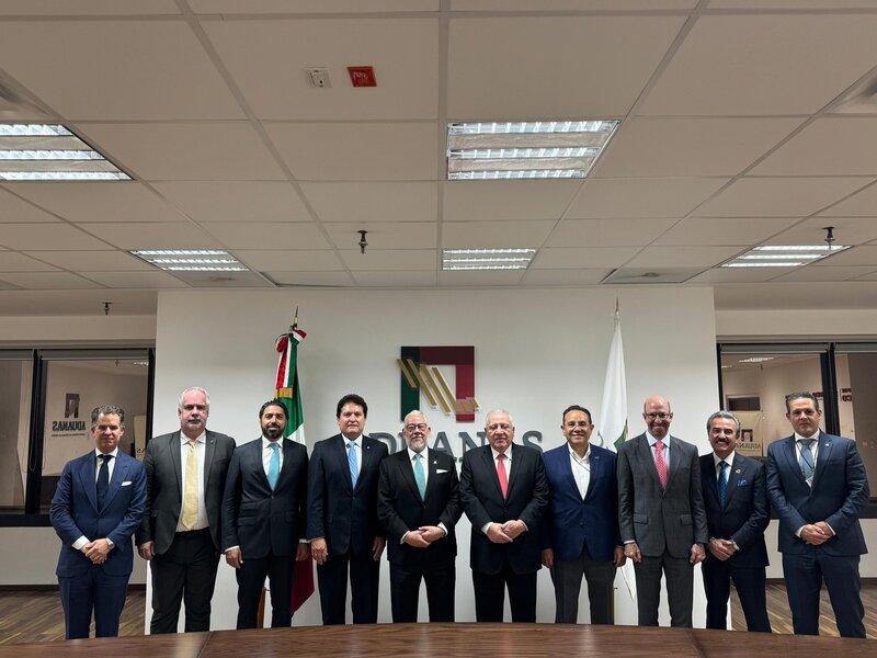 Abren diálogo, pero Manzanillo profundiza crisis de carga