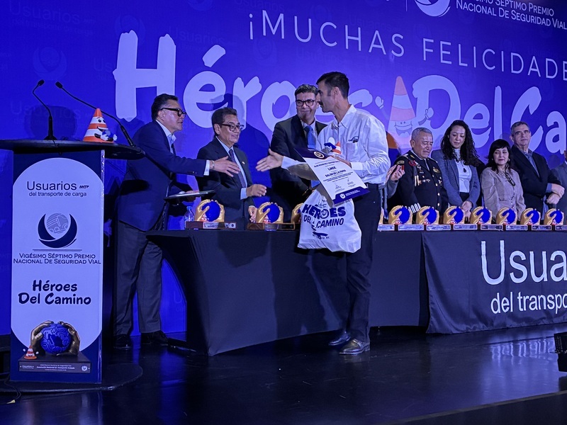 ANTP premia a 1,426 operadores por seguridad vial