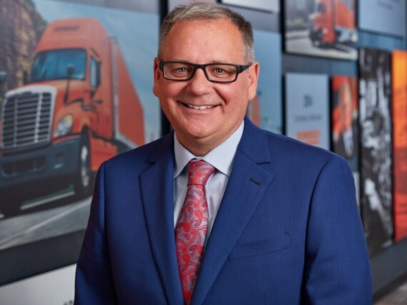 Schneider ajusta cúpula directiva y nombra CEO a especialista en cross-border con México