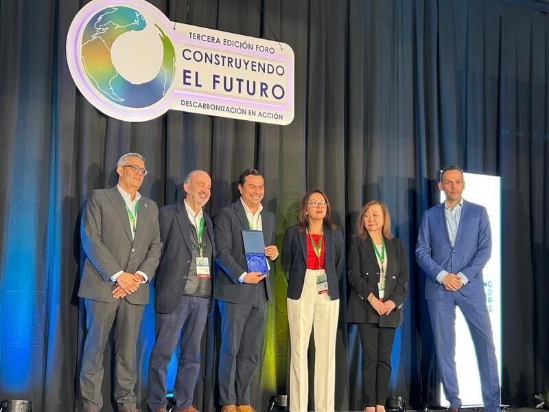 Premian concreto de Cemex que no usa agua potable