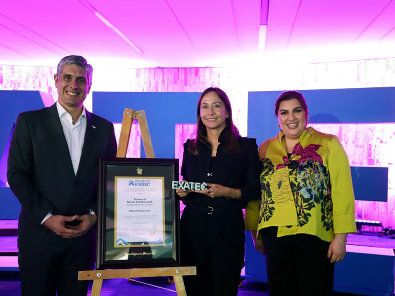 Mildred Villegas recibe Premio al Mérito EXATEC EGADE 2026