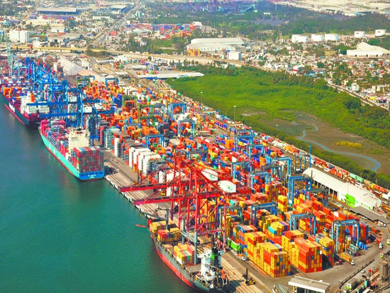 Puertos de Manzanillo y Lázaro Cárdenas siguen mejor posicionados que Chancay: Eternity