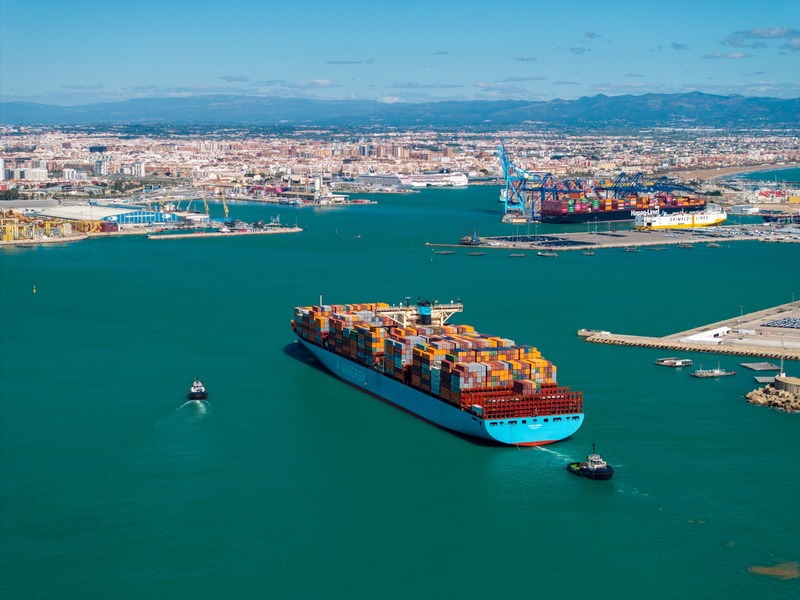 Aduana frena a Lázaro Cárdenas; estadía de carga sube 50%