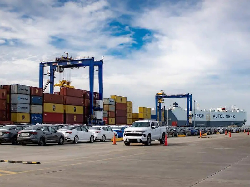 Movimiento de vehículos en puertos mexicanos cae 7.5% en siete meses