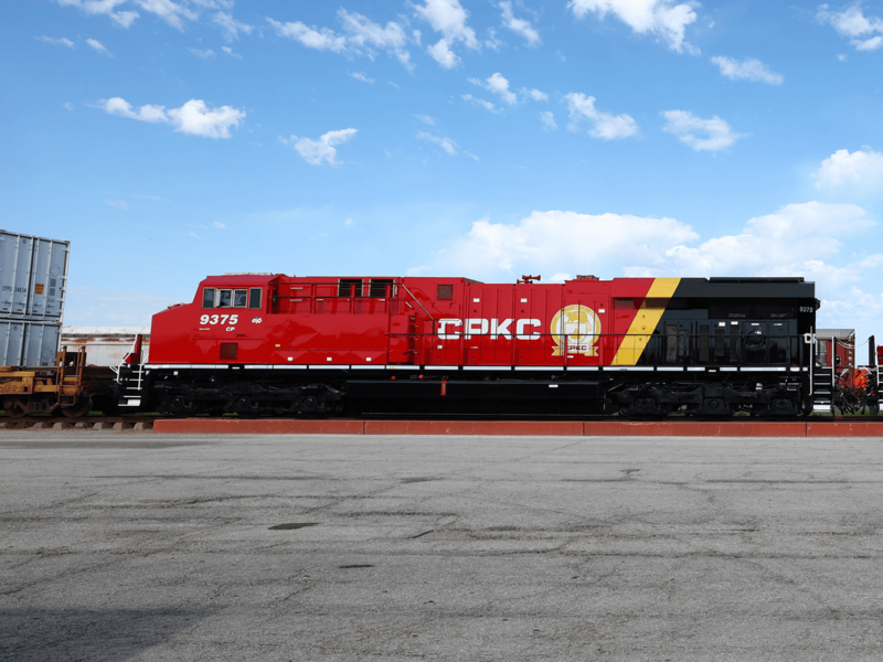 CPKC aumenta en 13% ingresos al 1S26 y reporta mayor volumen ferroviario