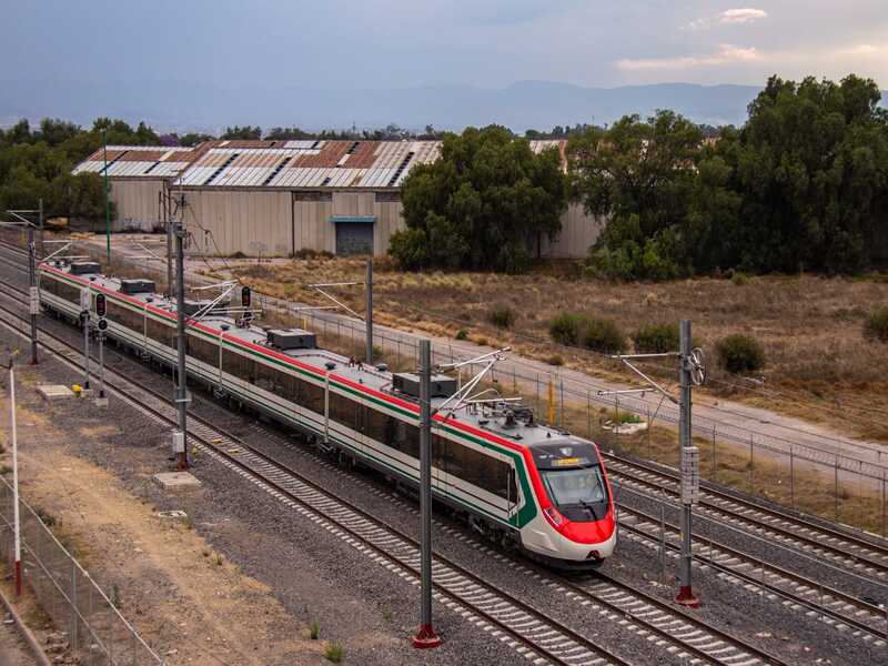 Gobierno profundiza regreso de trenes estatales con plan a 2030